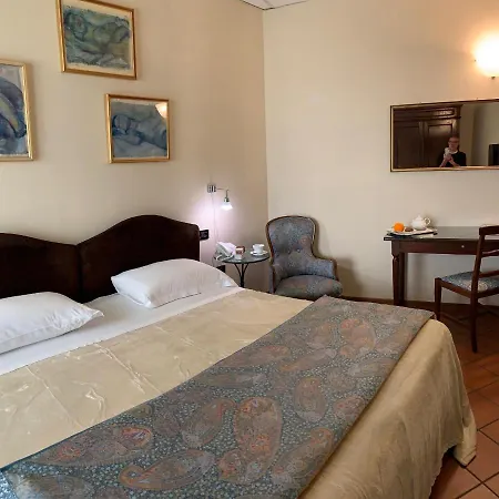 Ξενοδοχείο De Prati 3*