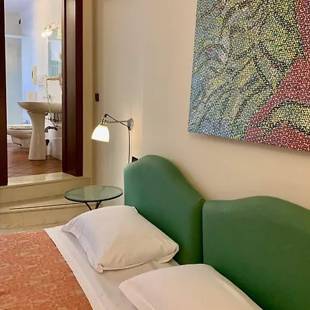 Otel De Prati